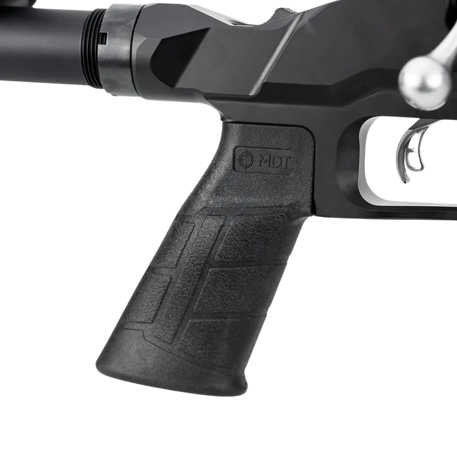 Schwarzer Pistolengriff mit strukturierter Oberfläche und eingeprägtem MDT-Logo an einem Gewehrschaft.