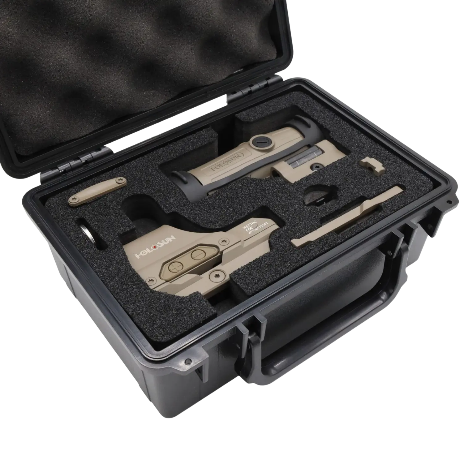 Offener schwarzer Schutzkoffer mit Schaumstoffeinlage, darin ein sandfarbener Holosun HS510C Reflexvisier und ein sandfarbener HM3X Magnifier mit Zubehör