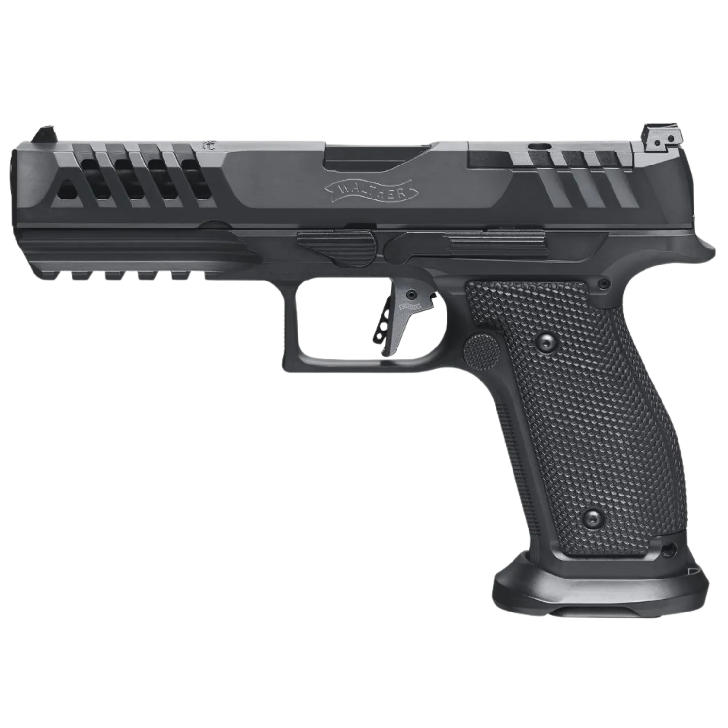 Walther PDP Match Steel Frame 5" Kaliber 9mm Luger Schwarzfarbige Handfeuerwaffe mit einem glatten Griff und einem markanten Abzugsmechanismus. Die Oberseite hat eine gezackte Struktur und eine Picatinny-Schiene.