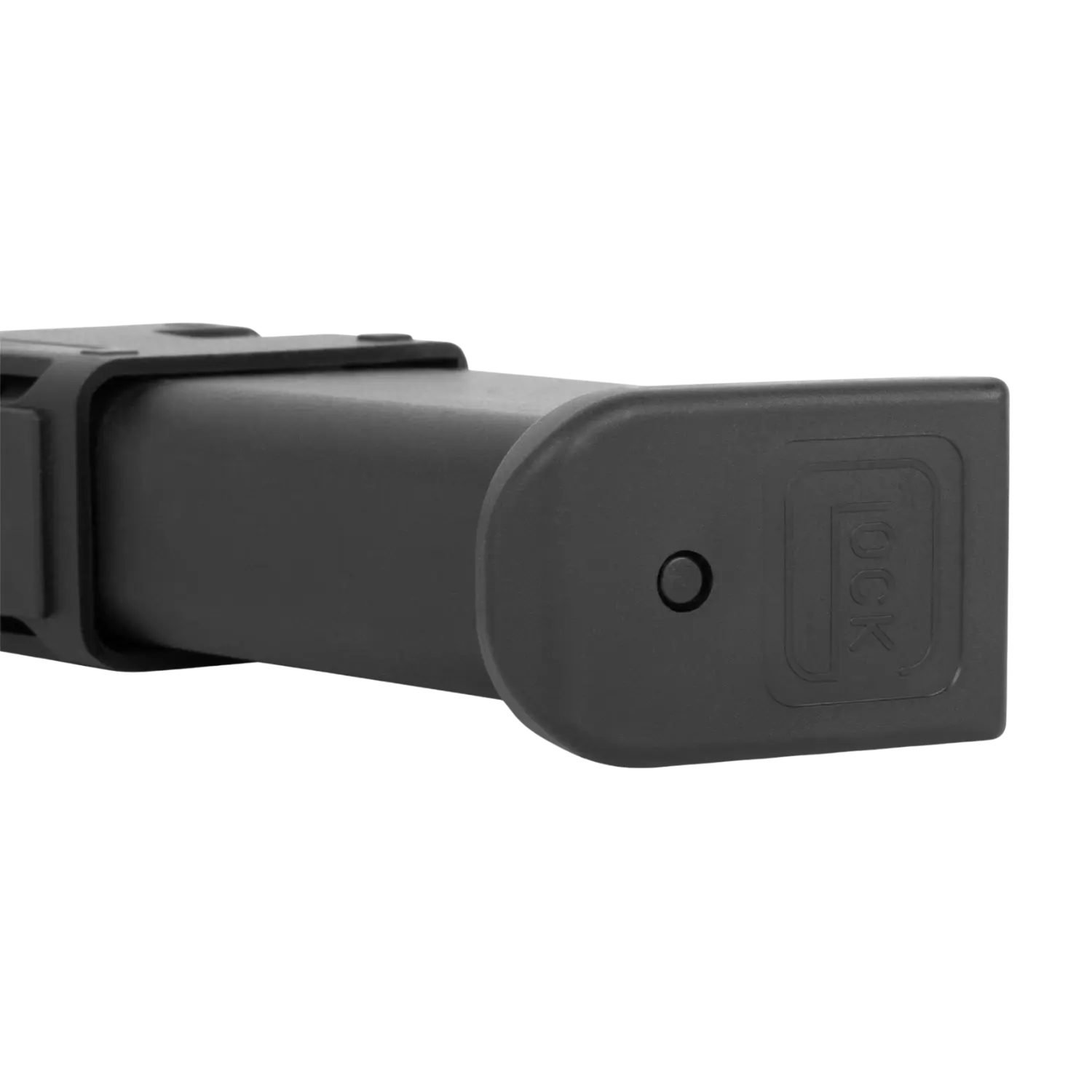 Schwarzes Glock-Magazin mit rechteckigem Boden und rundem Loch in der Mitte, seitlich Logo geprägt.