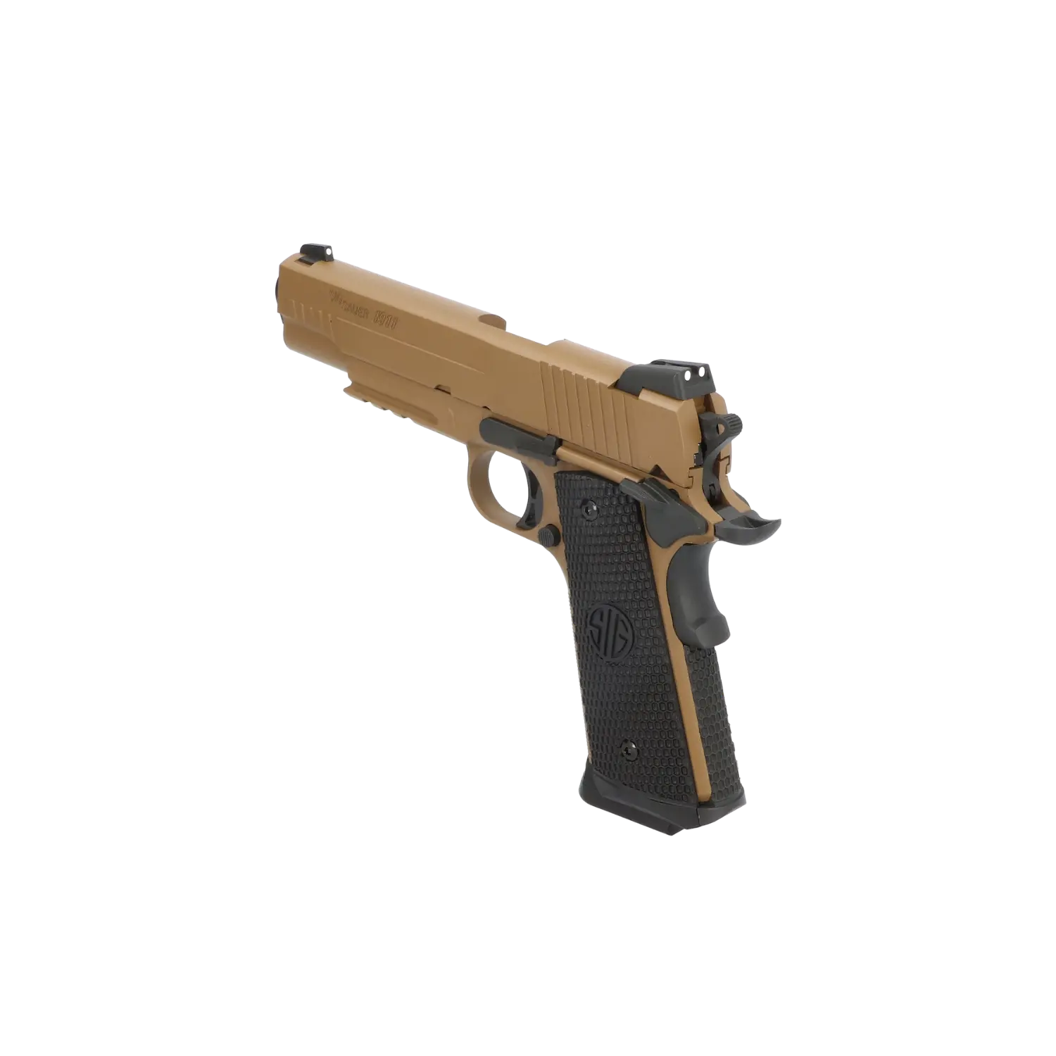 Braun-schwarze Pistole vom Modell SIG Sauer 1911 mit schwarzem Griff und Magazin.