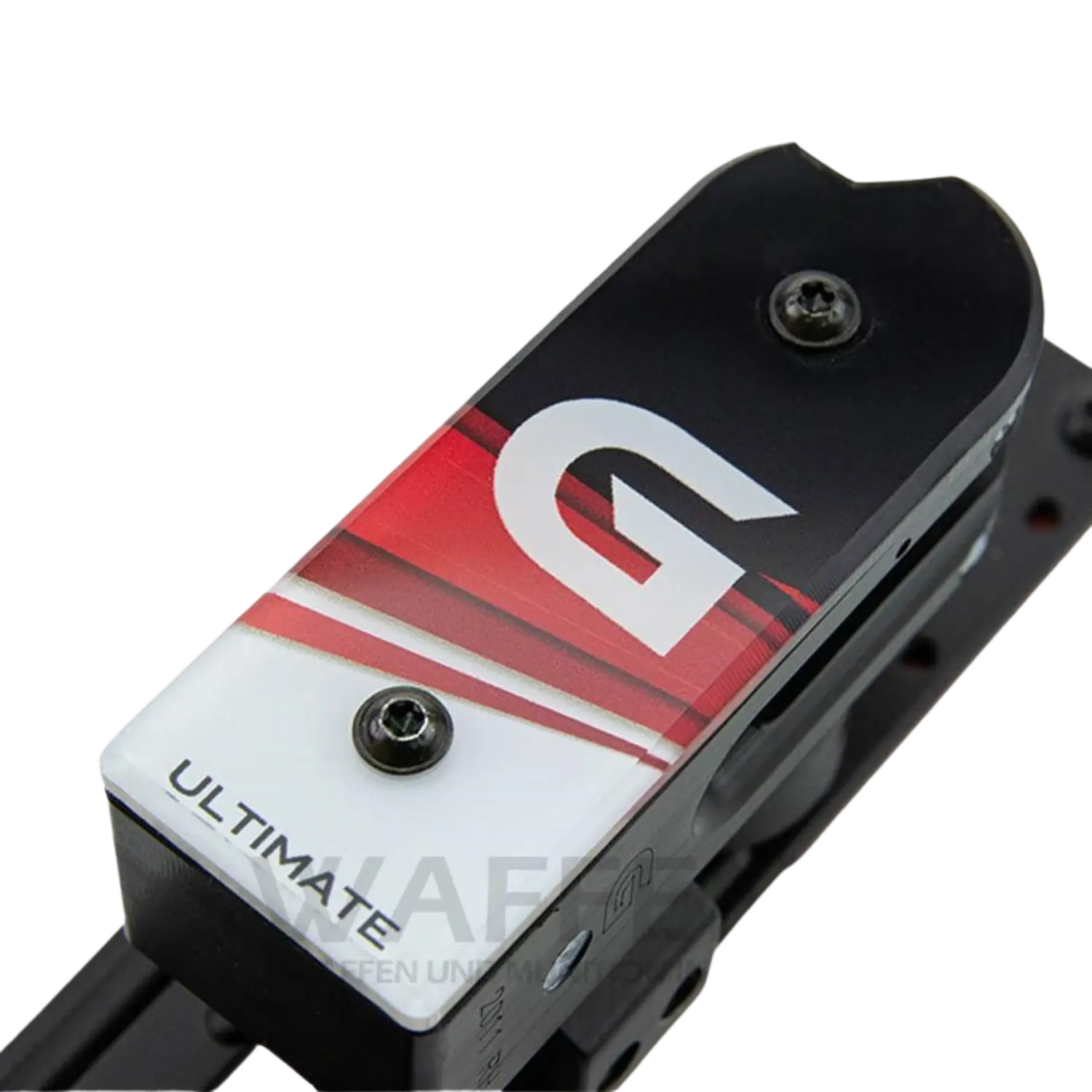 Holster für Sportwaffen in Schwarz und Rot mit dem großen, weißen Buchstaben 'G' und dem Wort 'ULTIMATE' in Weiß.